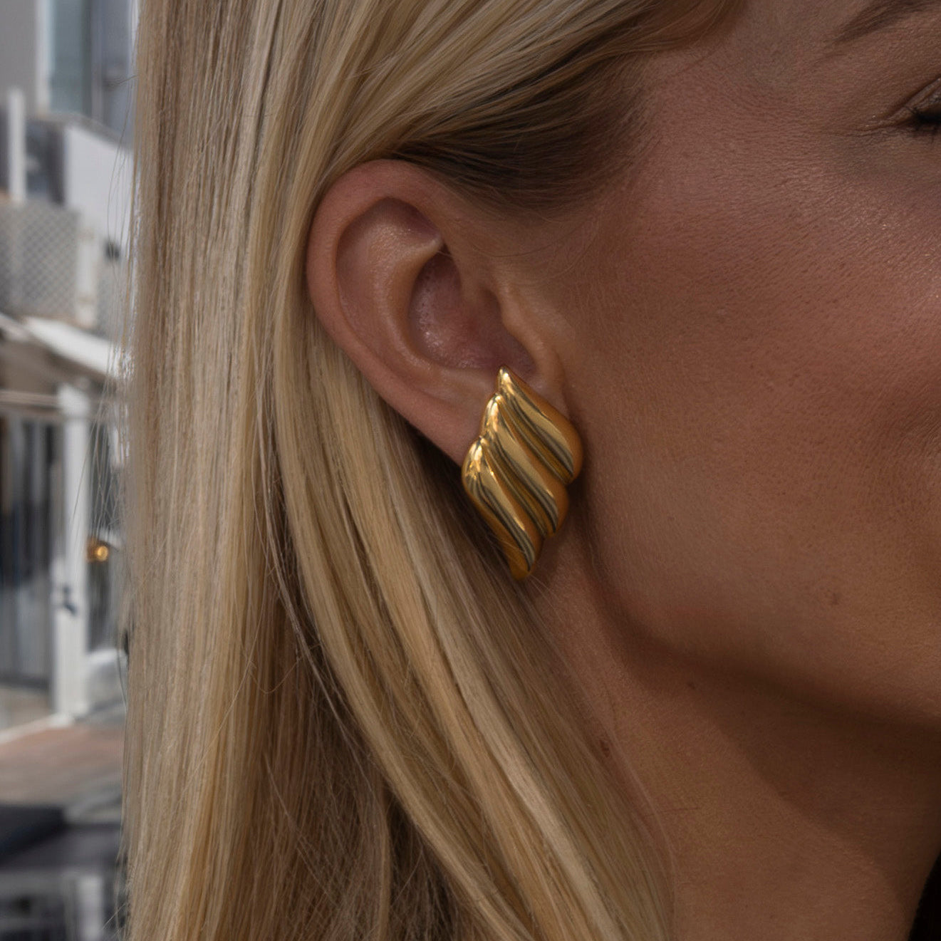 The Riviera Wave Hoops🔄