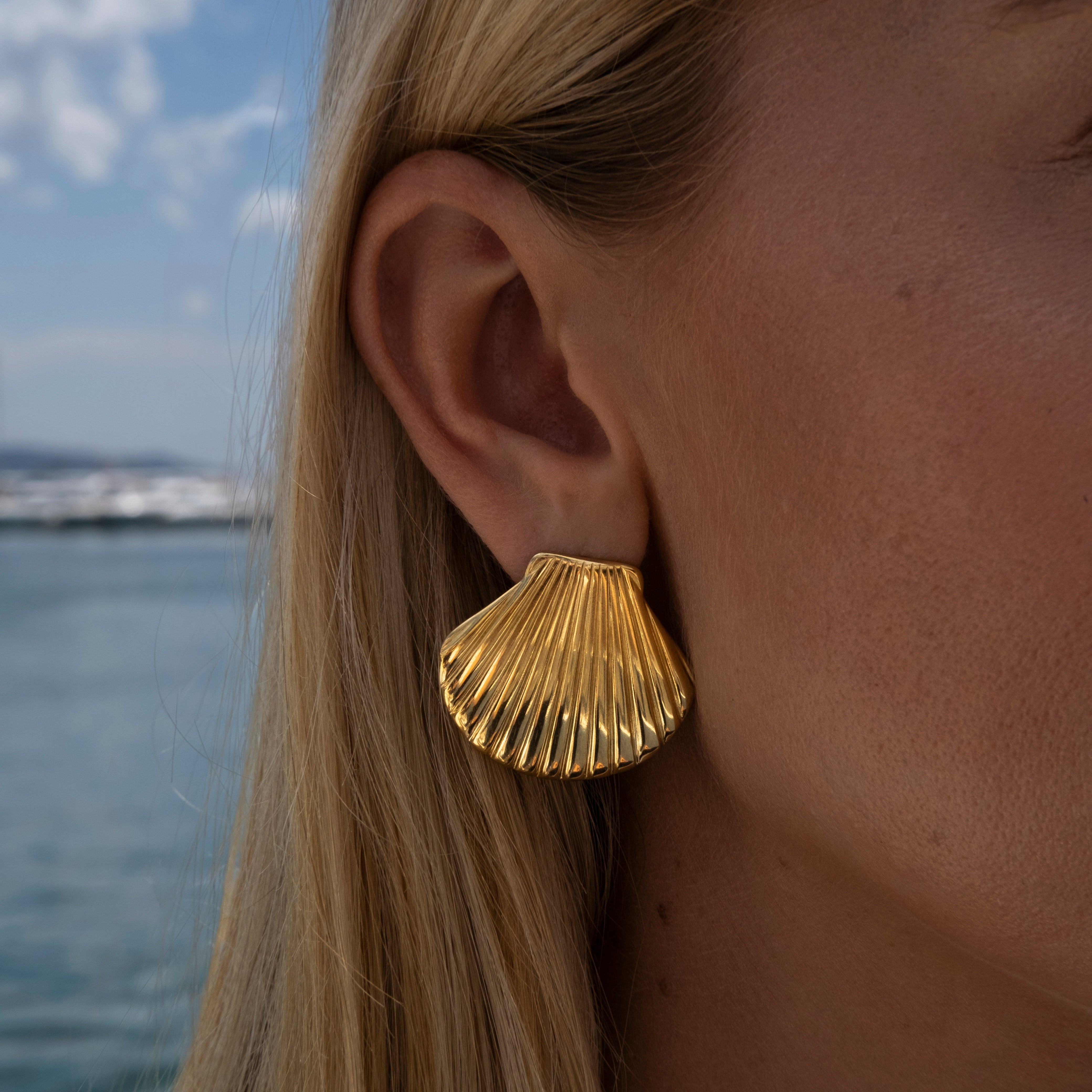 The Antibes Shell Hoops 🔄